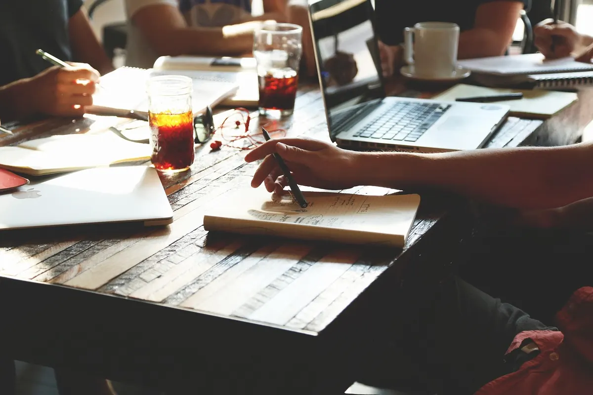 AI Tools for Small UK Businesses: A Realistic Comparison